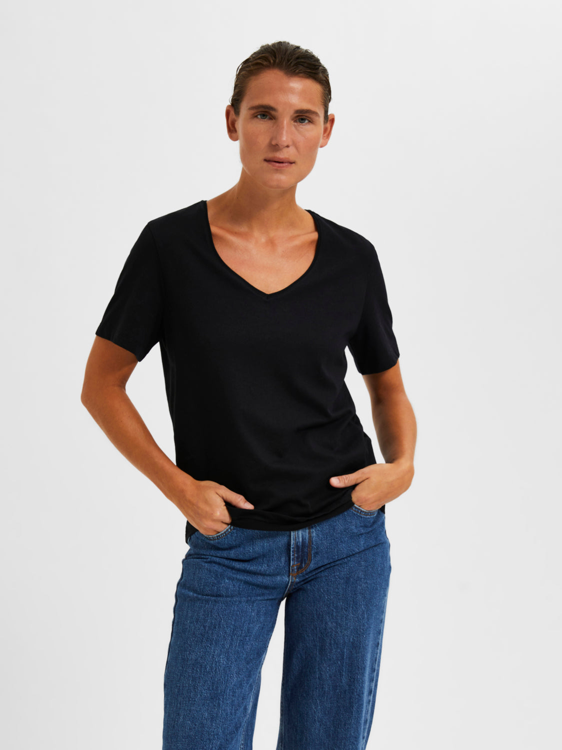 Essential V-Neck T-Skjorte - Sort/ Black